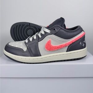 Size 8.5 - Air Jordan 1 SE Low Light Graphite Hot Punch W